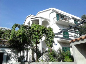 Отель Apartments Lena Makarska  Макарска 